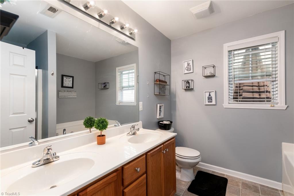 469 Ansley Way High Point, NC 27265 - Photo 11 of 19 Gallery Image 11