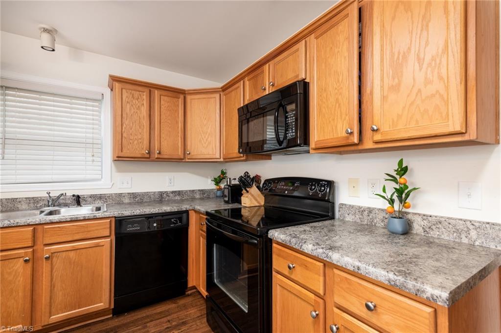 469 Ansley Way High Point, NC 27265 - Photo 13 of 19 Gallery Image 13