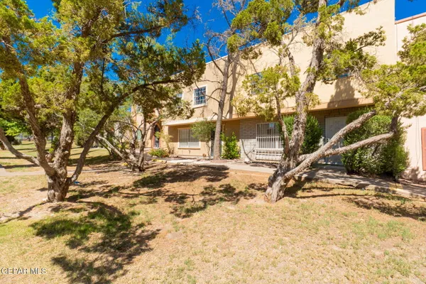 $240,000 | 233 Maricopa Drive, Unit 233, El Paso, TX 79912