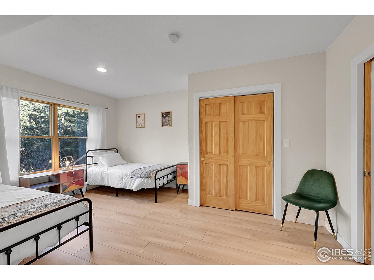 342 Brook Circle Boulder, CO 80302 - Photo 6 of 25 a living room with furniture and a window