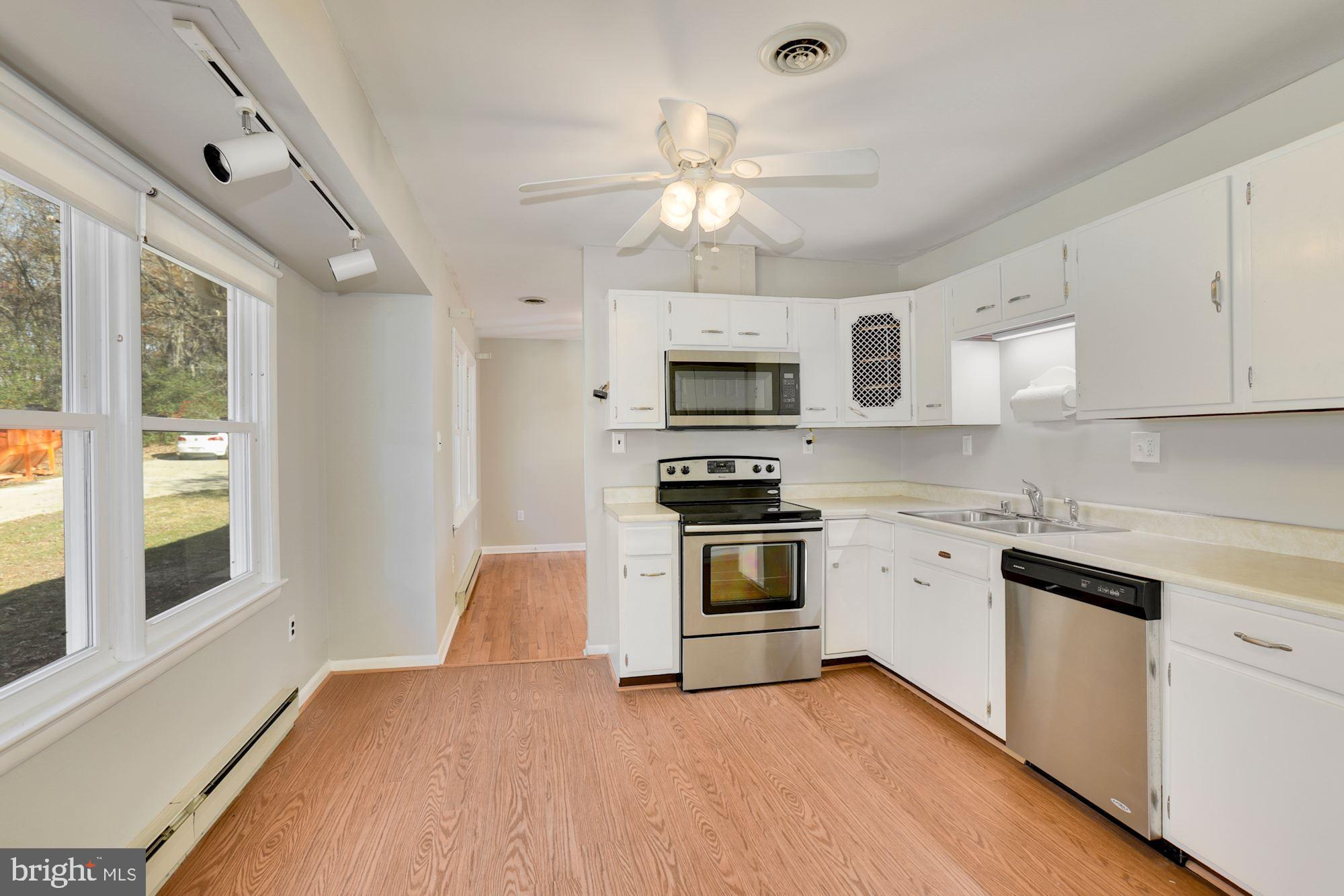 6344 Sumerduck Road Remington, VA 22734 - Photo 12 of 34 Kitchen 2