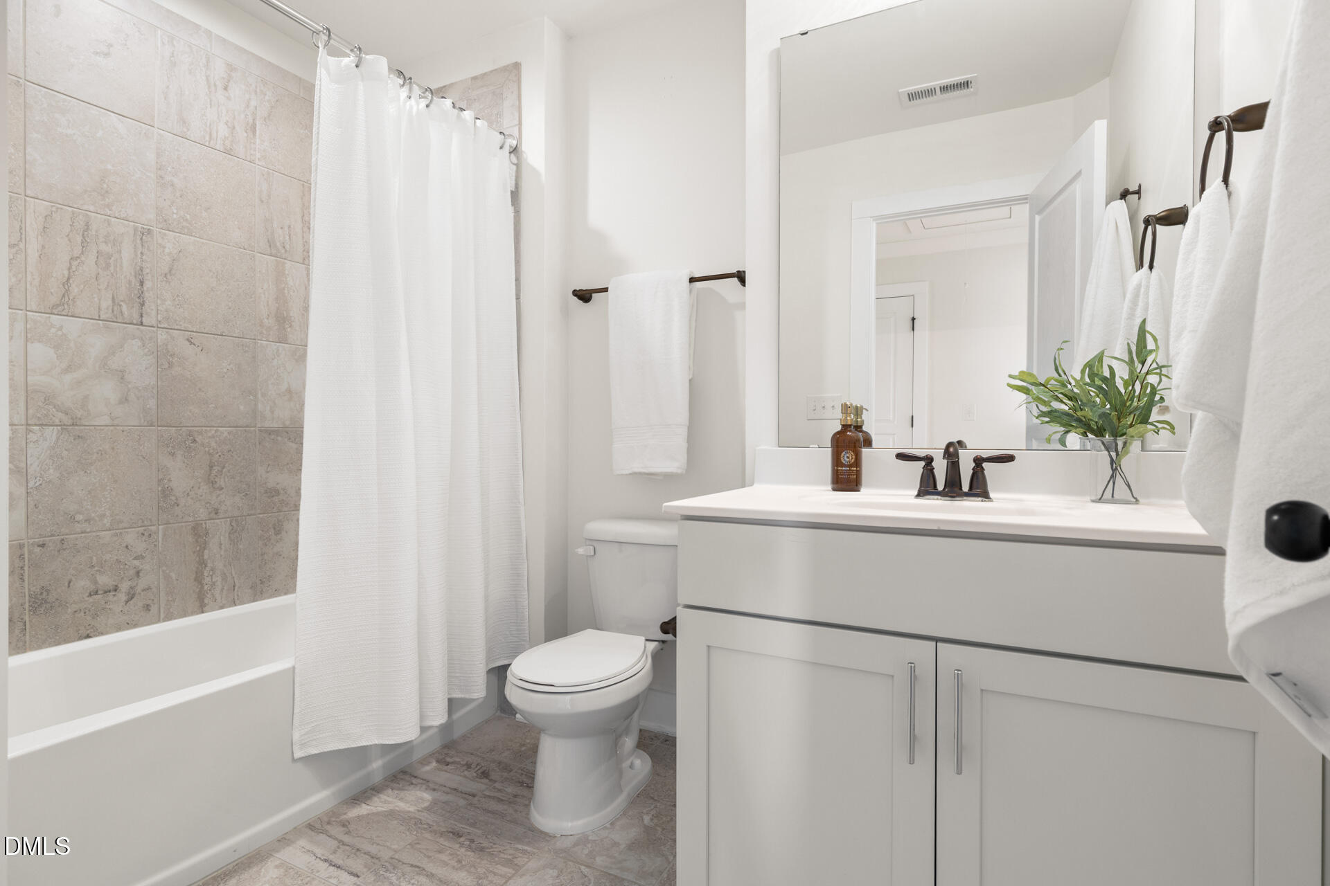 1510 South Roxboro Street Durham, NC 27707 - Photo 36 of 44 1510-S-Roxboro-139