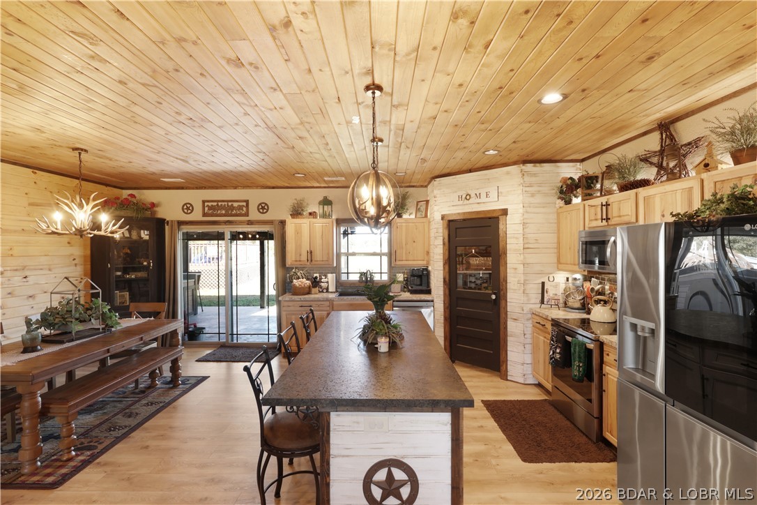 118 Uncle Dee Road Brumley, MO 65017 - Photo 18 of 57 Above average appliances.