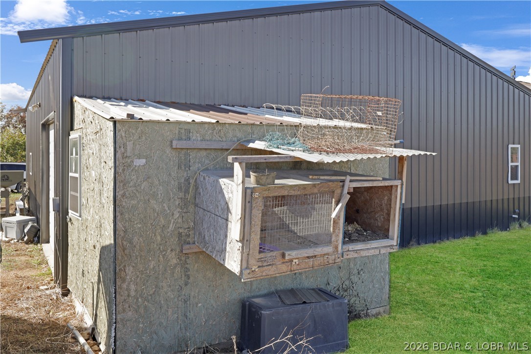 118 Uncle Dee Road Brumley, MO 65017 - Photo 45 of 57 Even raise chicks from eggs.