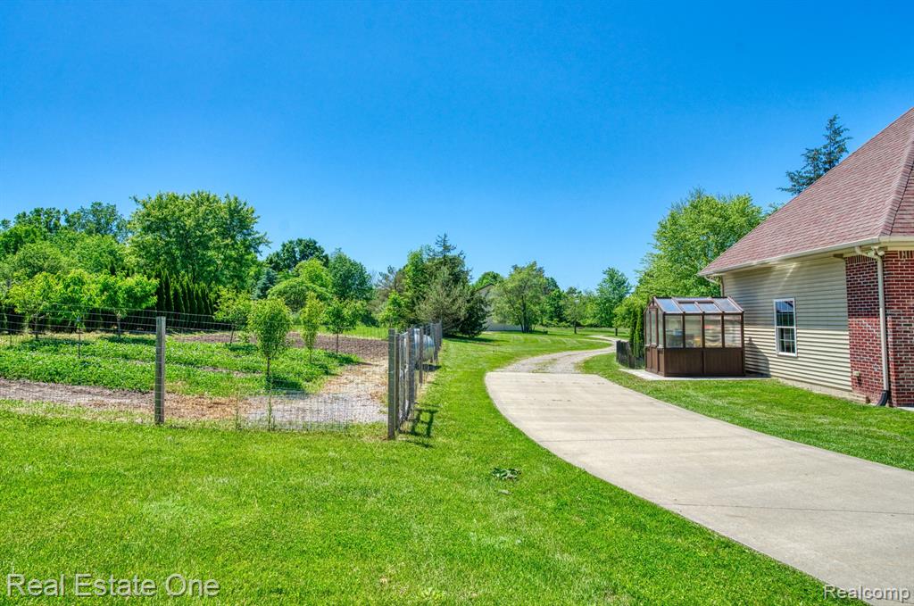 2482 South Latson Road Howell, MI 48843 - Photo 73 of 87