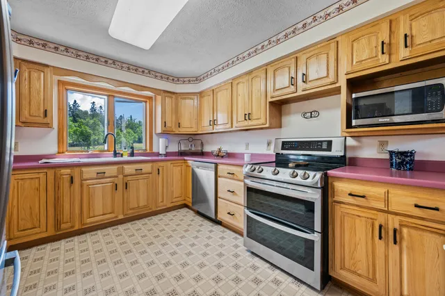 $795,000 | 177 Dallas Hill Road, Dallas Plt, ME 04970