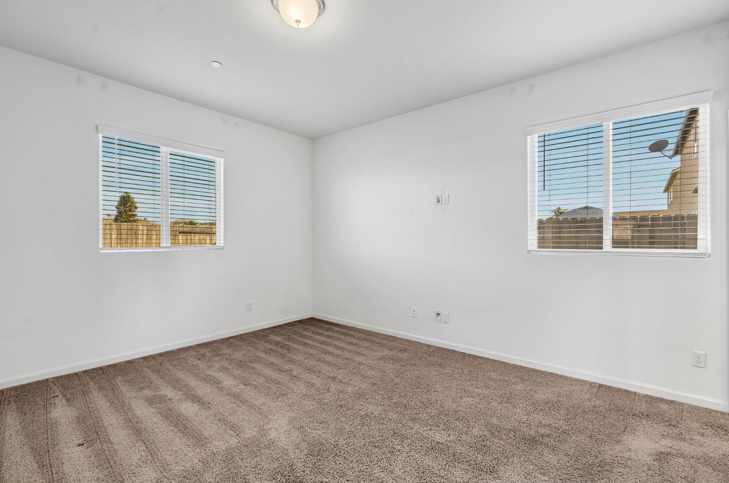 436 South Orange Avenue Reedley, CA 93654 - Photo 11 of 16