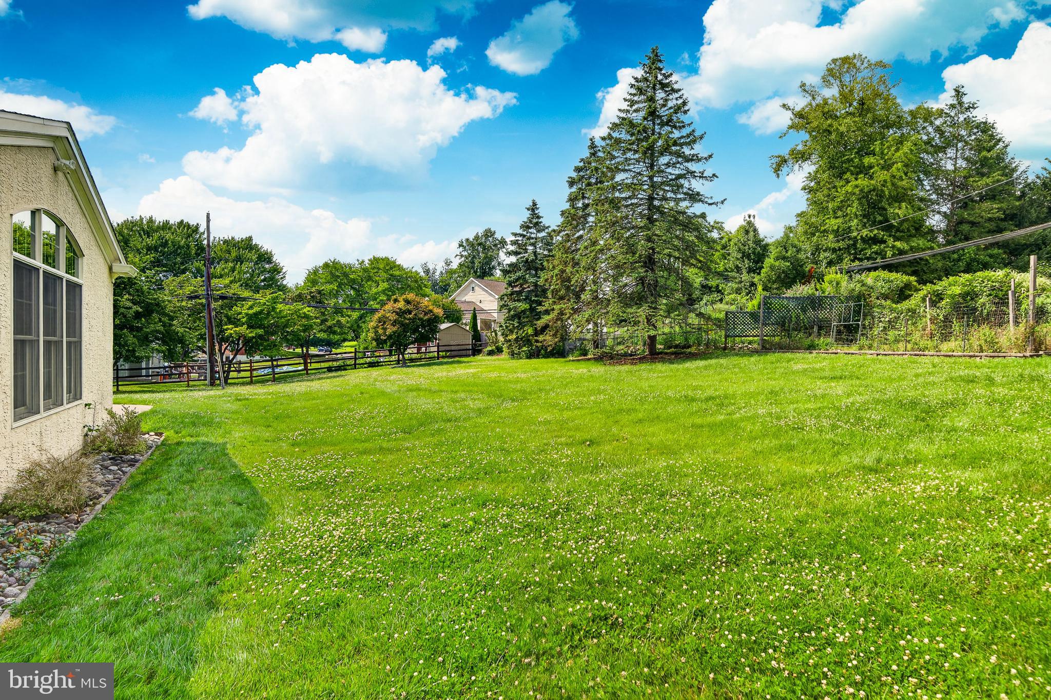 2741 Hillview Road Broomall, PA 19008 - Photo 63 of 80