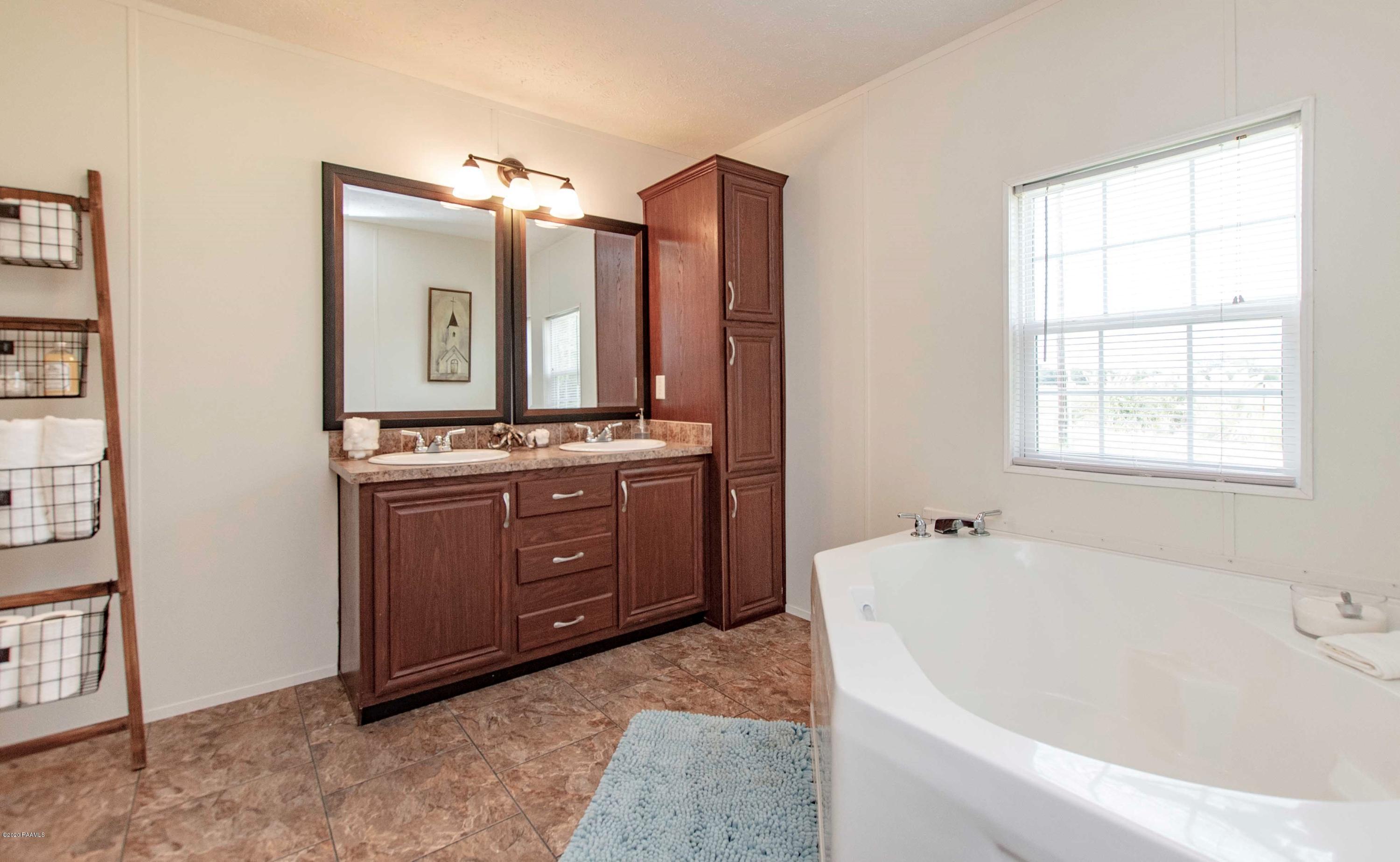 411 Iseringhausen Road Church Point, LA 70525 - Photo 14 of 23 Gallery Image 14