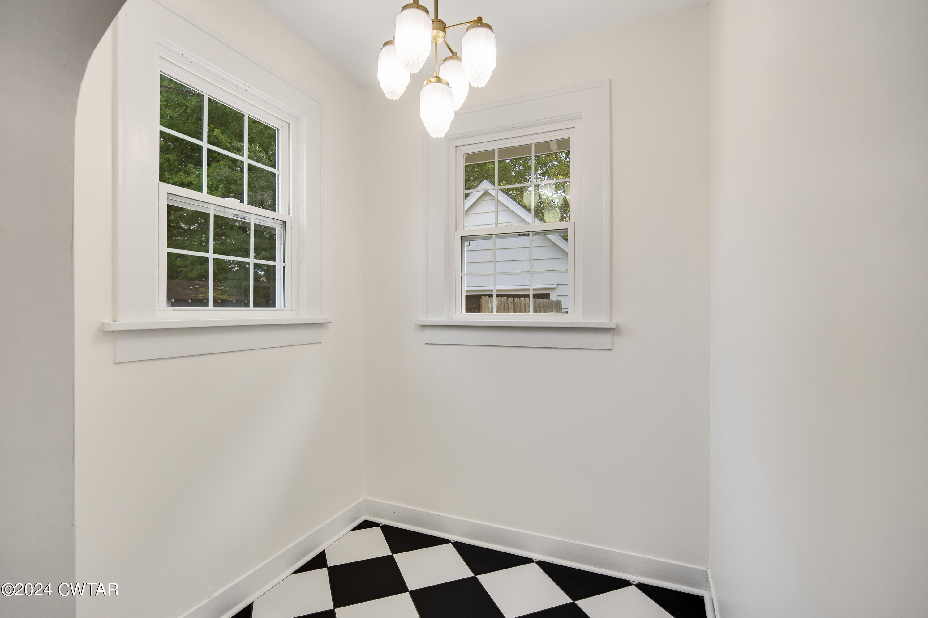 356 Roland Avenue Jackson, TN 38301 - Photo 15 of 32 018-356 Roland Ave-MLS Version