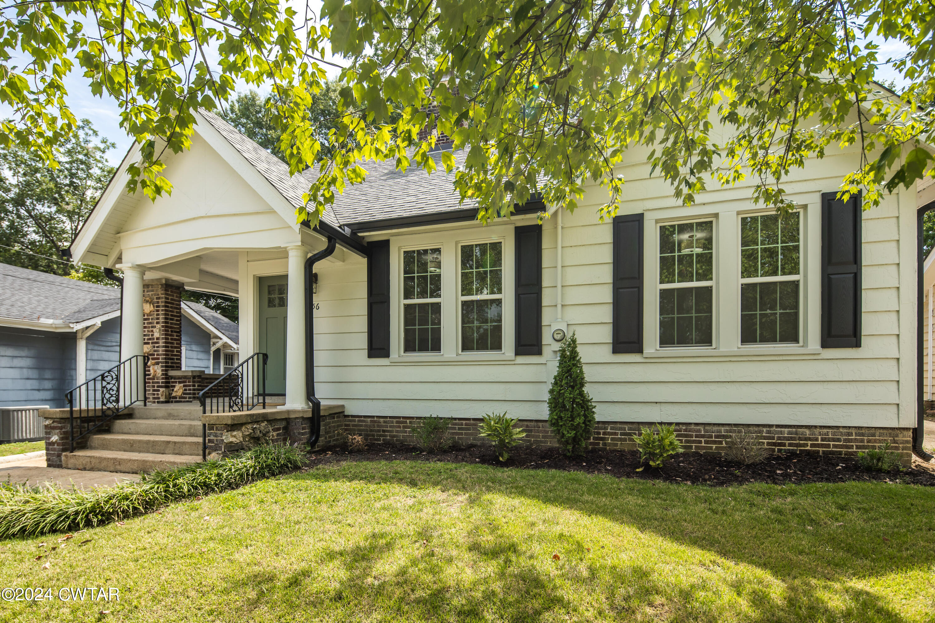 356 Roland Avenue Jackson, TN 38301 - Photo 2 of 32 003-356 Roland Ave-MLS Version