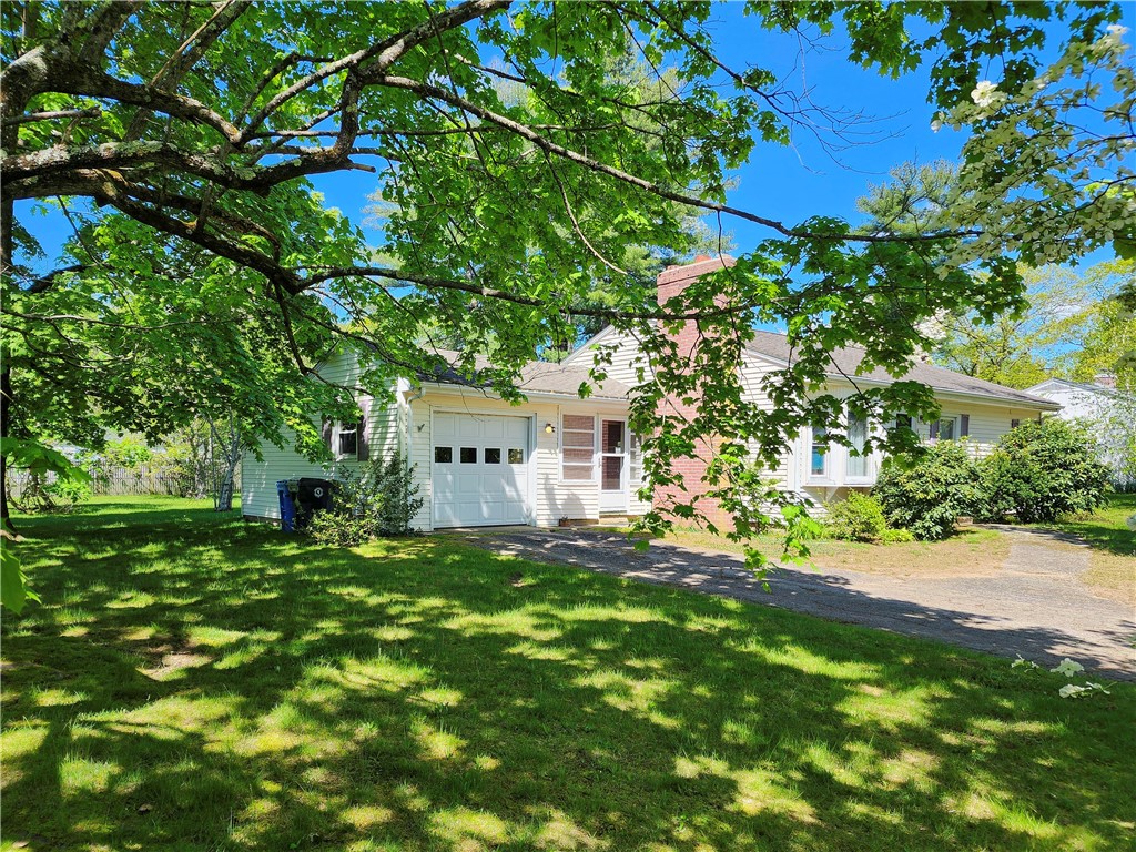 4096 Diamond Hill Road Cumberland, RI 02864 - Photo 16 of 20