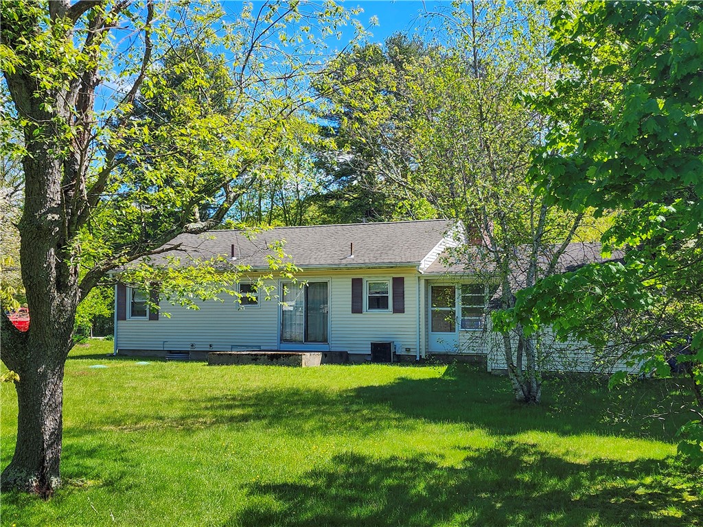 4096 Diamond Hill Road Cumberland, RI 02864 - Photo 17 of 20