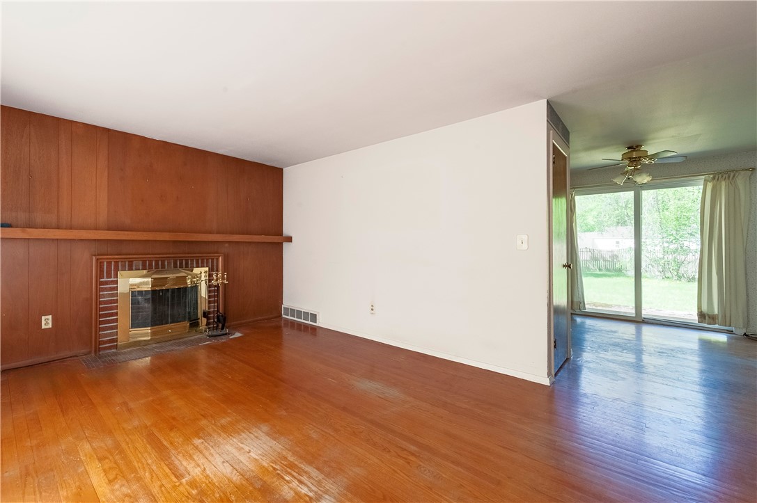 4096 Diamond Hill Road Cumberland, RI 02864 - Photo 3 of 20