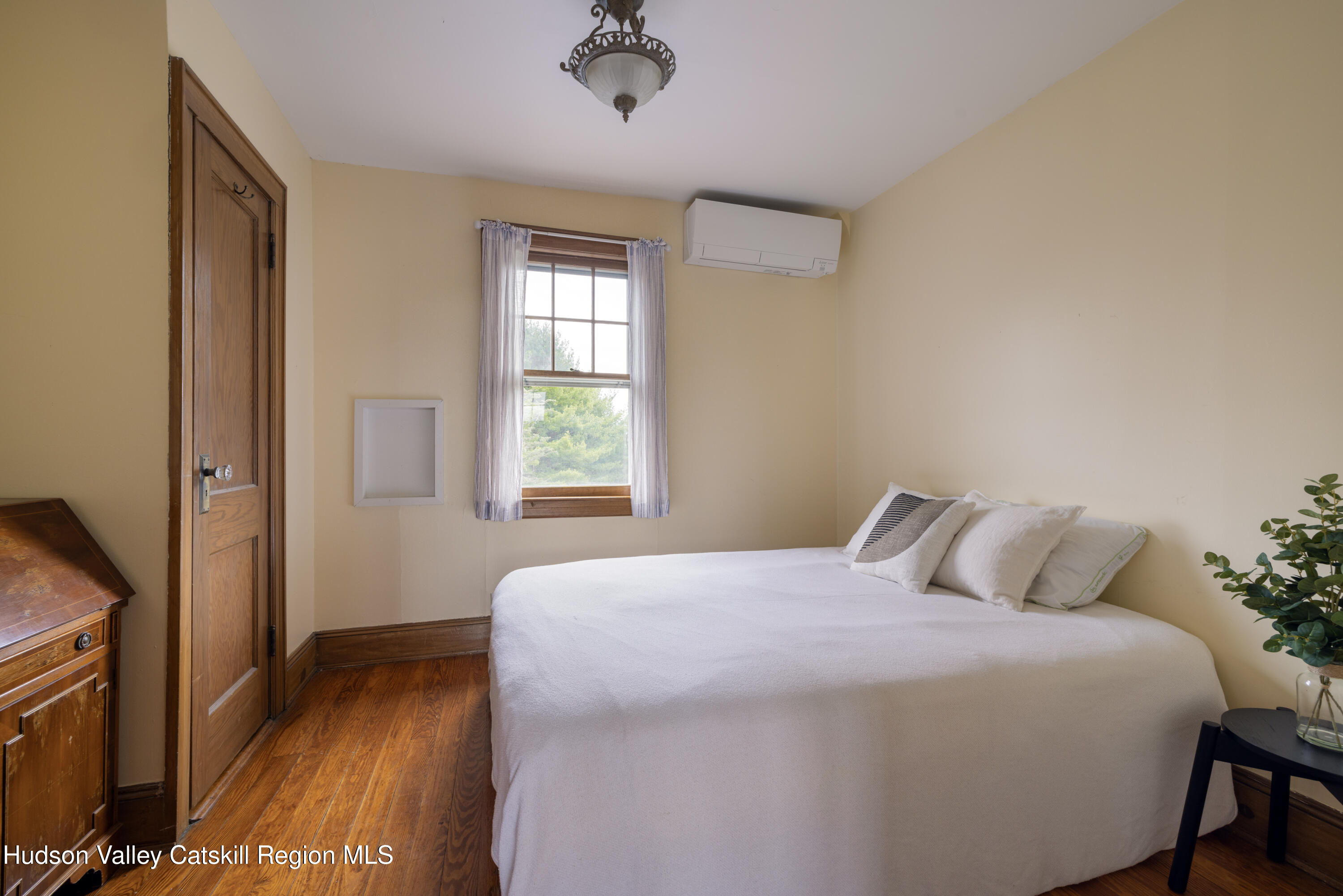 186 Commons Road Germantown, NY 12526 - Photo 15 of 22 15_186_Commons__UpstateCurious-10