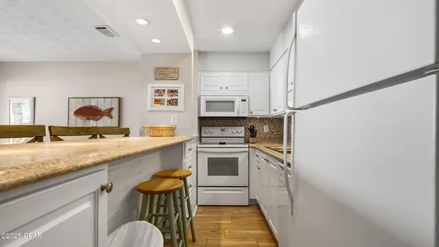 $279,000 | 6829 Thomas Drive, Unit 306, Panama City Beach, FL 32408