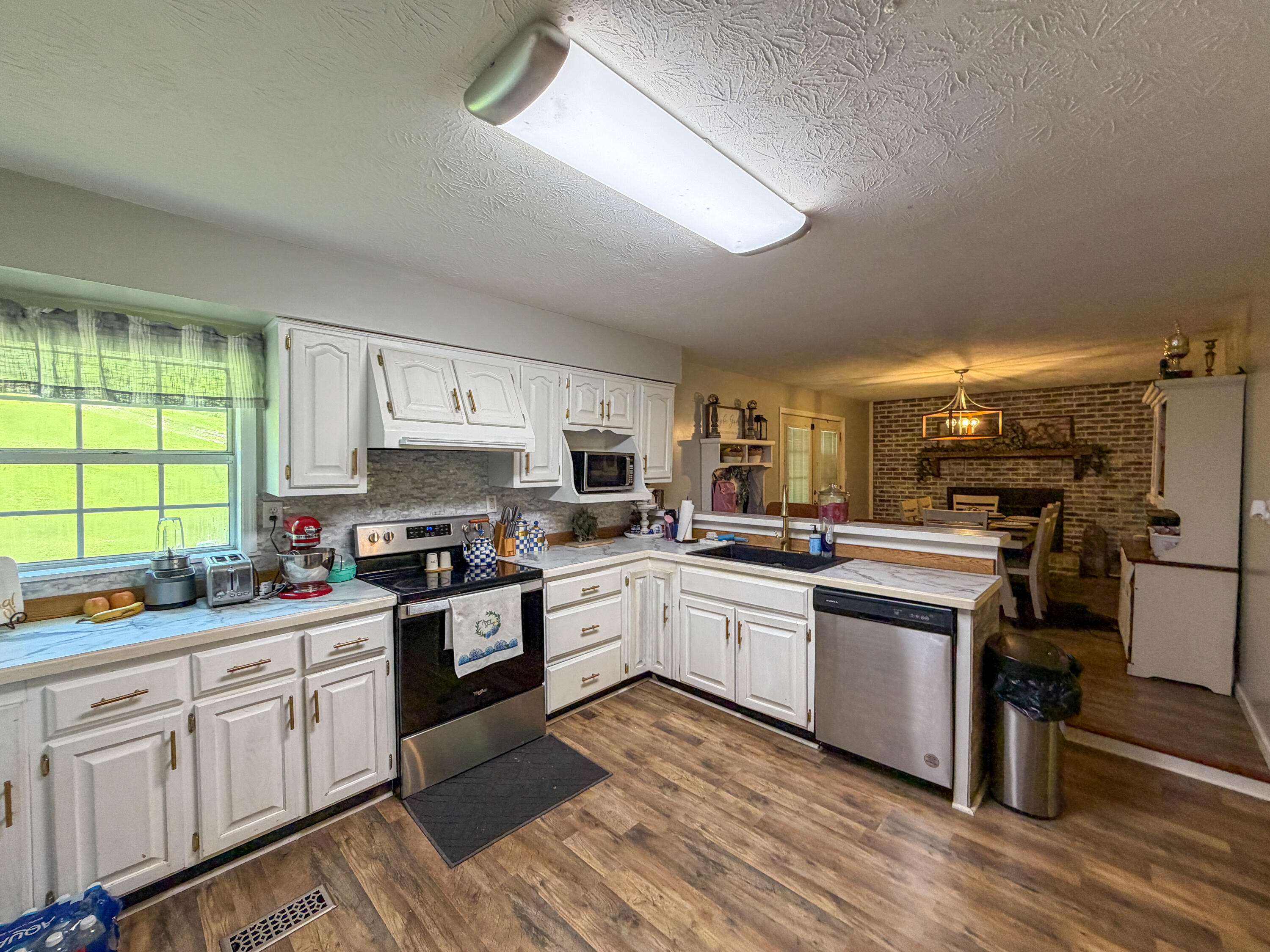 381 Hinkle Branch Road Flat Lick, KY 40935 - Photo 13 of 52 LightroomRealEstateEdits-11