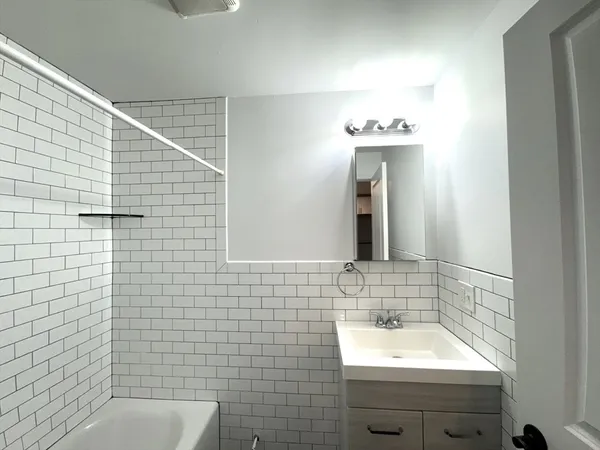 $1,775 | 625 Main Street, Unit 4, Reading, MA 01867