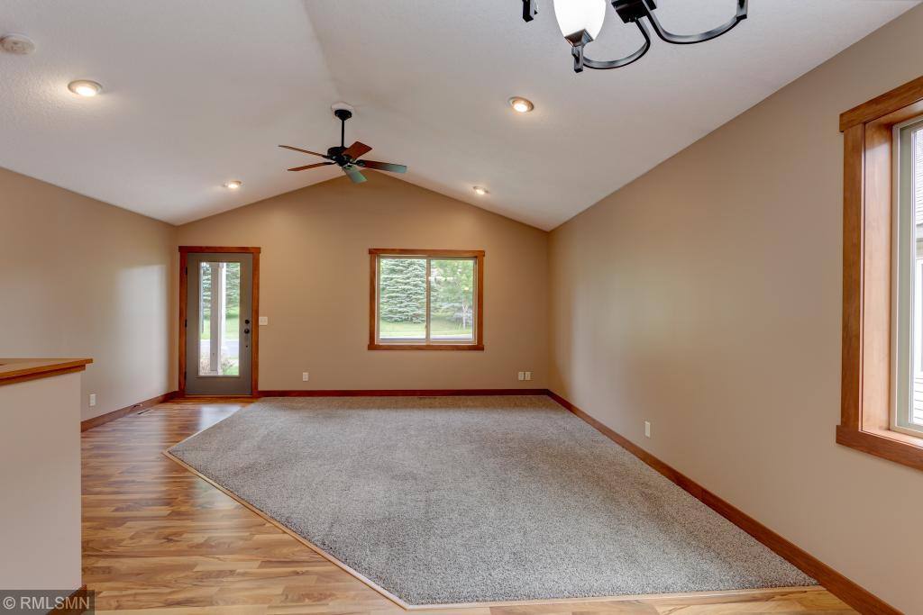 156 West Cemetery Road River Falls, WI 54022 - Photo 4 of 30 Gallery Image 4
