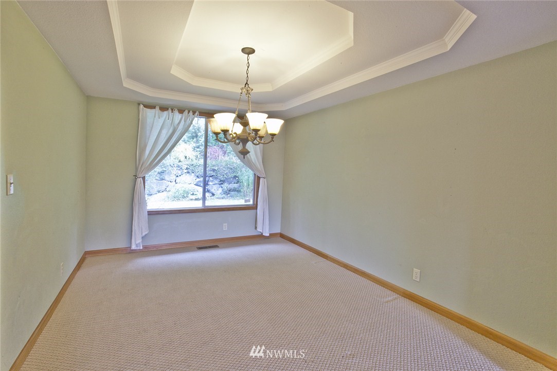 512 224 Place Southeast Bothell, WA 98021 - Photo 3 of 15