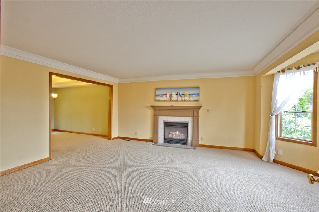 512 224 Place Southeast Bothell, WA 98021 - Photo 4 of 15