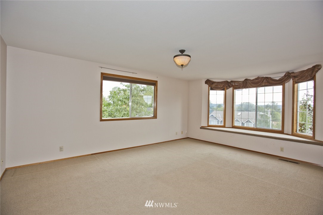 512 224 Place Southeast Bothell, WA 98021 - Photo 7 of 15