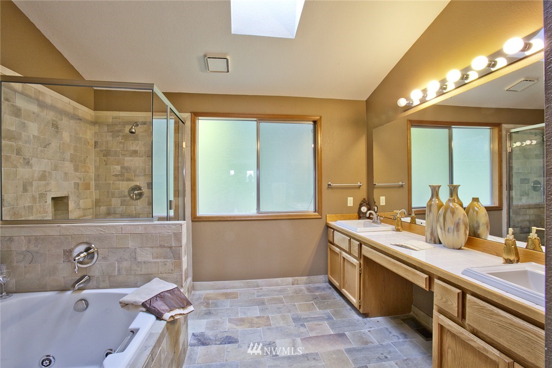 512 224 Place Southeast Bothell, WA 98021 - Photo 8 of 15
