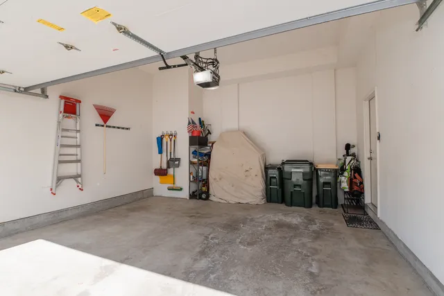a view of a garage