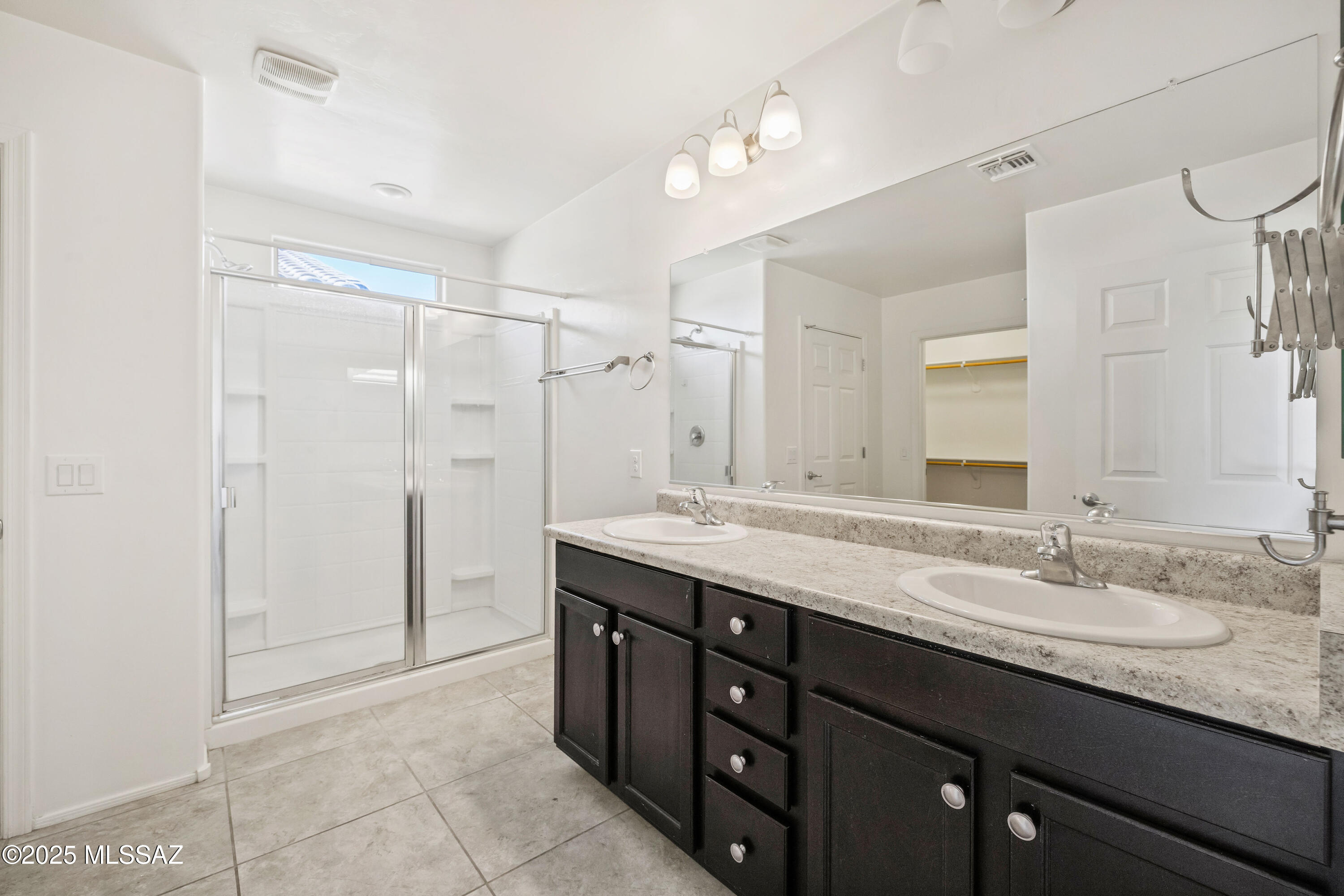8889 East Abrams Loop Tucson, AZ 85710 - Photo 15 of 24