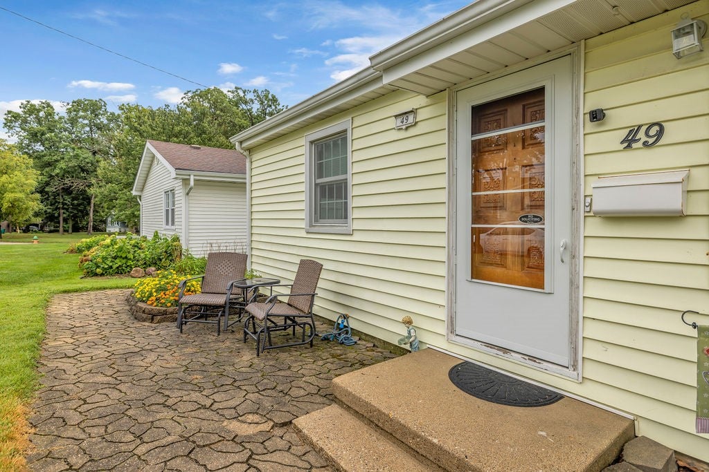 49 Ridge Ln Drive Decatur, IL 62521 - Photo 3 of 29 Gallery Image 3