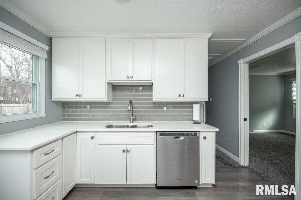 821 West Ridge Road Peoria, IL 61614 - Photo 18 of 33 Gallery Image 18