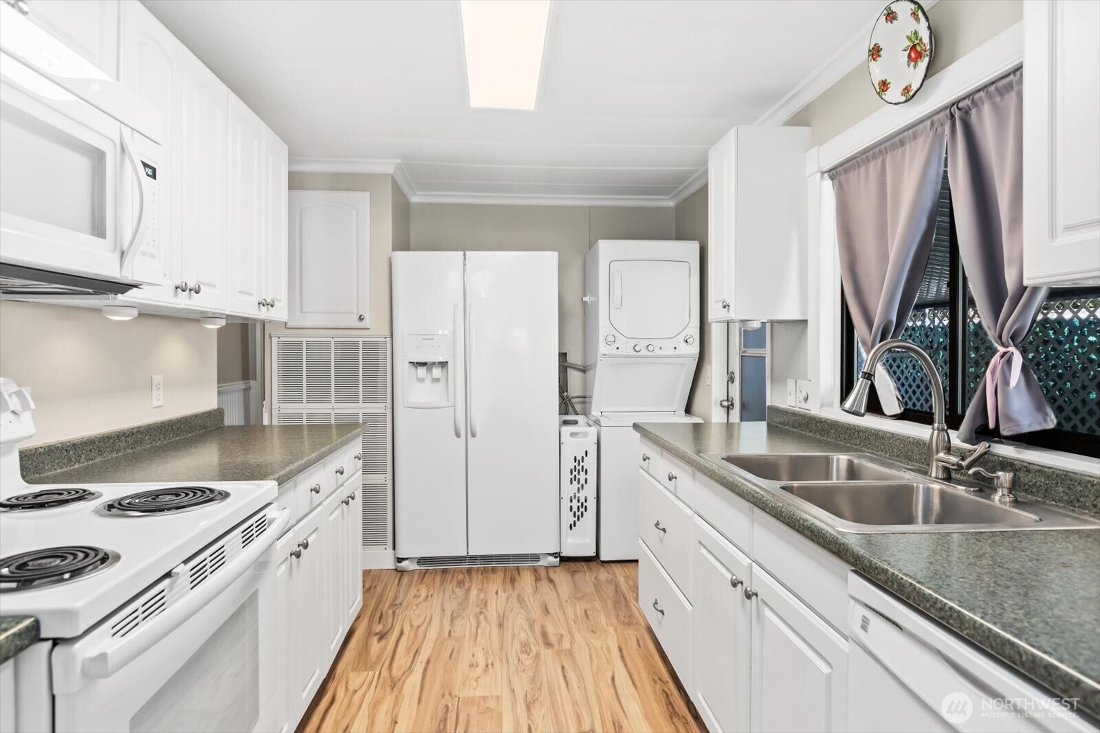 2200 196th Street Southeast, Unit 70 Bothell, WA 98012 - Photo 8 of 40