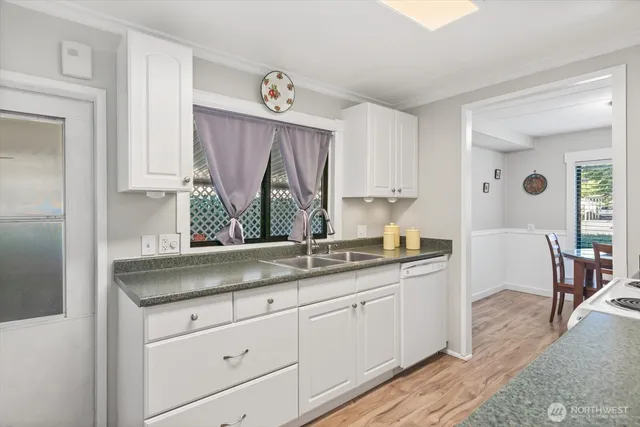 $155,000 | 2200 196th Street Southeast, Unit 70, Bothell, WA 98012