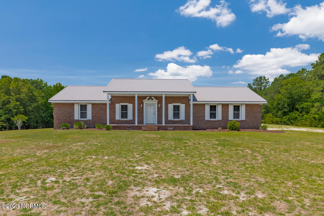 212 Hogans Road Hubert, NC 28539 - Photo 1 of 41 hogan-1