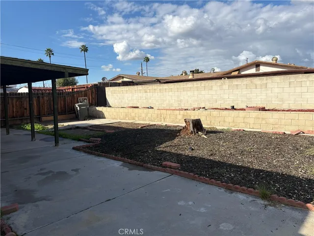 $1,750 | 2424 San Pedro Avenue, Hemet, CA 92545