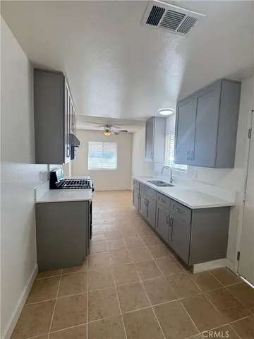 $1,750 | 2424 San Pedro Avenue, Hemet, CA 92545