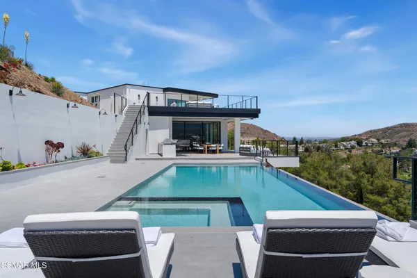 $12,900,000 | 461 Lake Sherwood Drive, Westlake Village, CA 91361