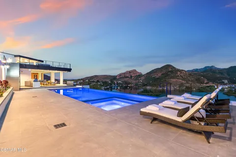 $12,900,000 | 461 Lake Sherwood Drive, Westlake Village, CA 91361