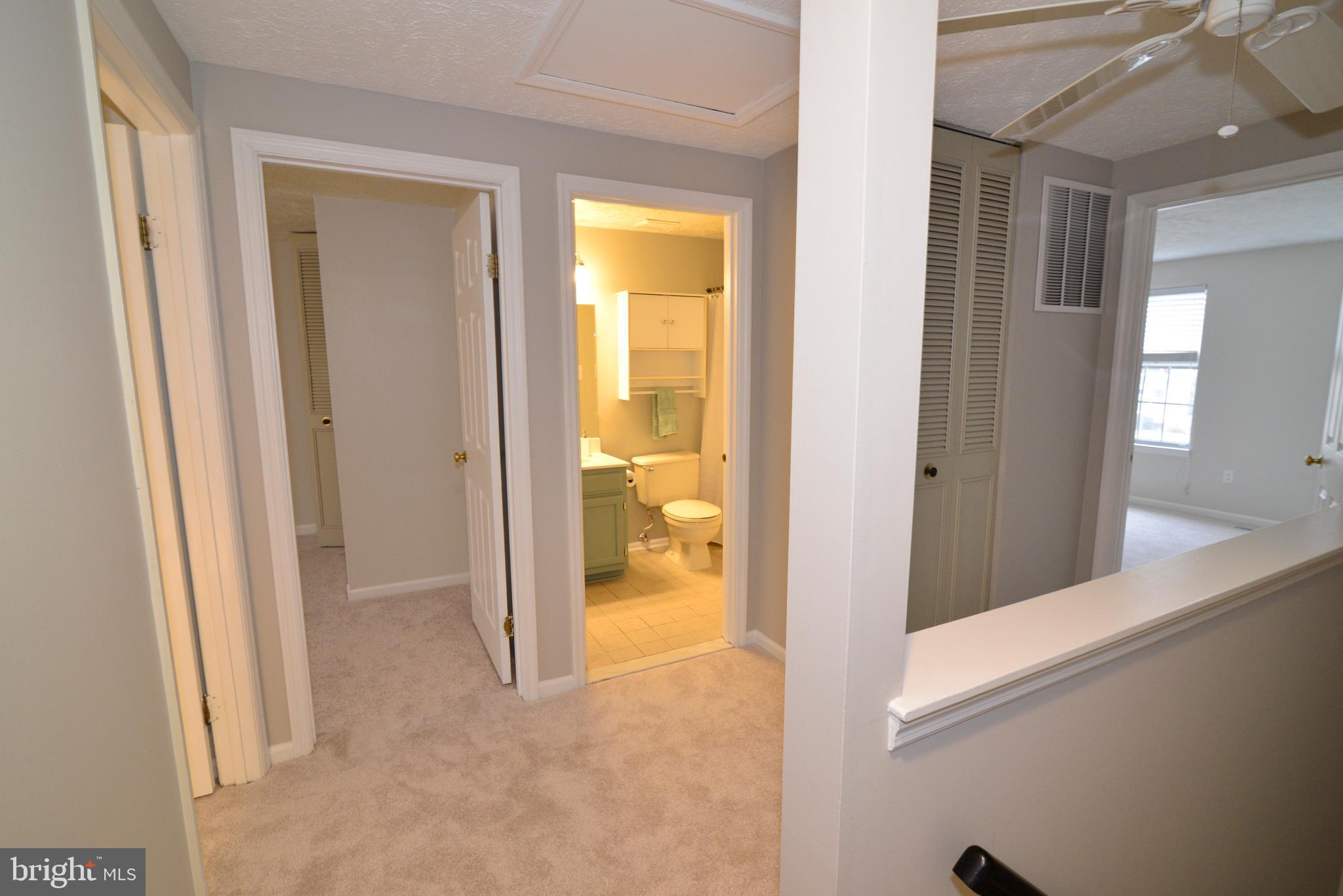 1485 Autumn Ridge Circle Reston, VA 20194 - Photo 23 of 38 Upper Landing