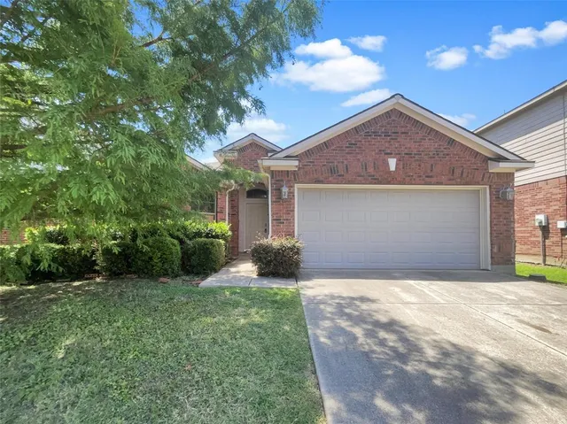 $266,000 | 8804 Trailblazer Drive, Cross Roads, TX 76227