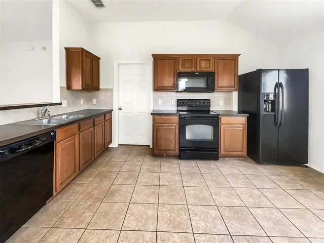 $266,000 | 8804 Trailblazer Drive, Cross Roads, TX 76227