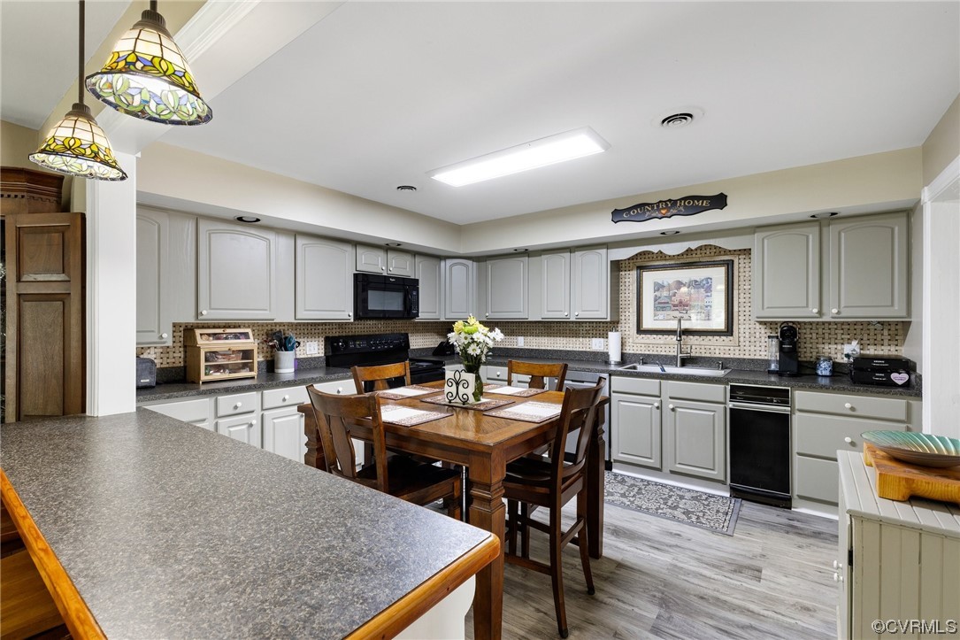 715 Beverstone Road Henrico, VA 23075 - Photo 8 of 34 Gallery Image 8