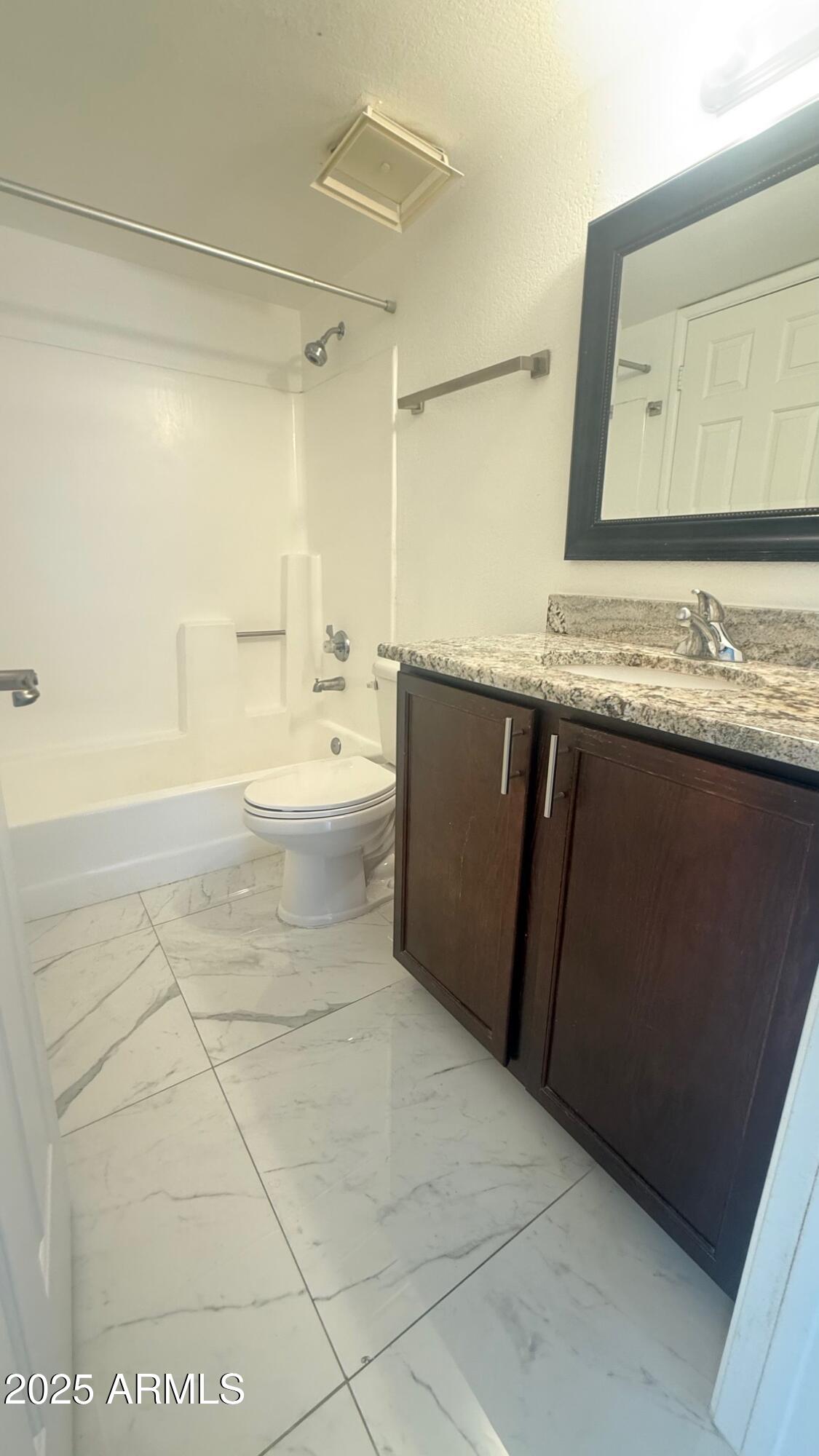 1720 East Thunderbird Road, Unit 2009 Phoenix, AZ 85022 - Photo 11 of 23 IMG_1975