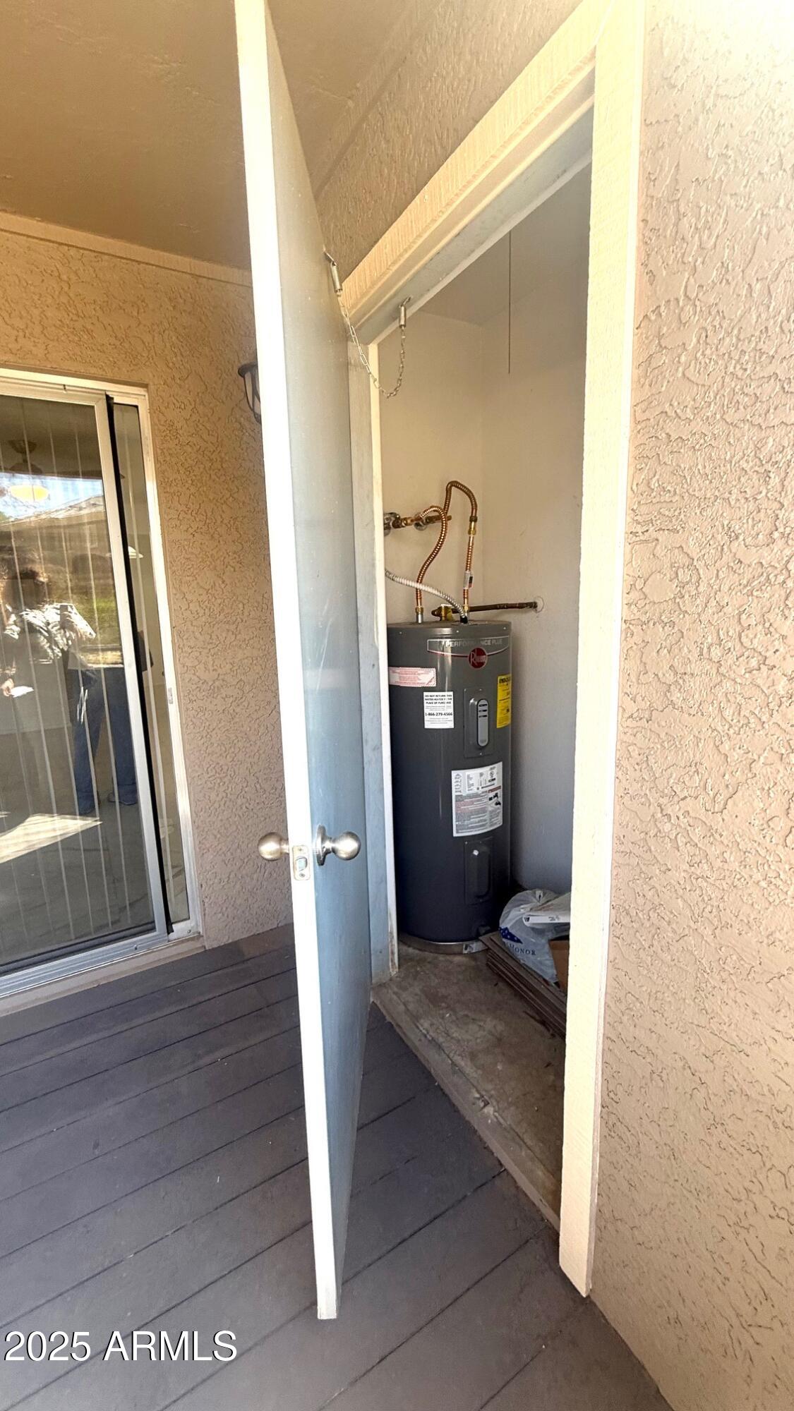 1720 East Thunderbird Road, Unit 2009 Phoenix, AZ 85022 - Photo 21 of 23 IMG_2008