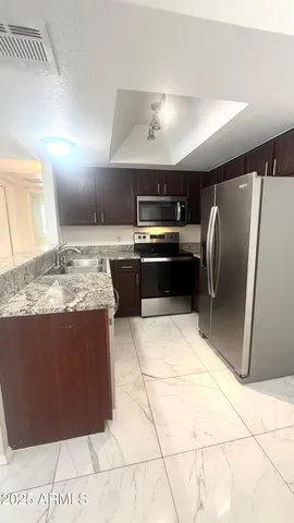 $1,490 | 1720 East Thunderbird Road, Unit 2009, Phoenix, AZ 85022