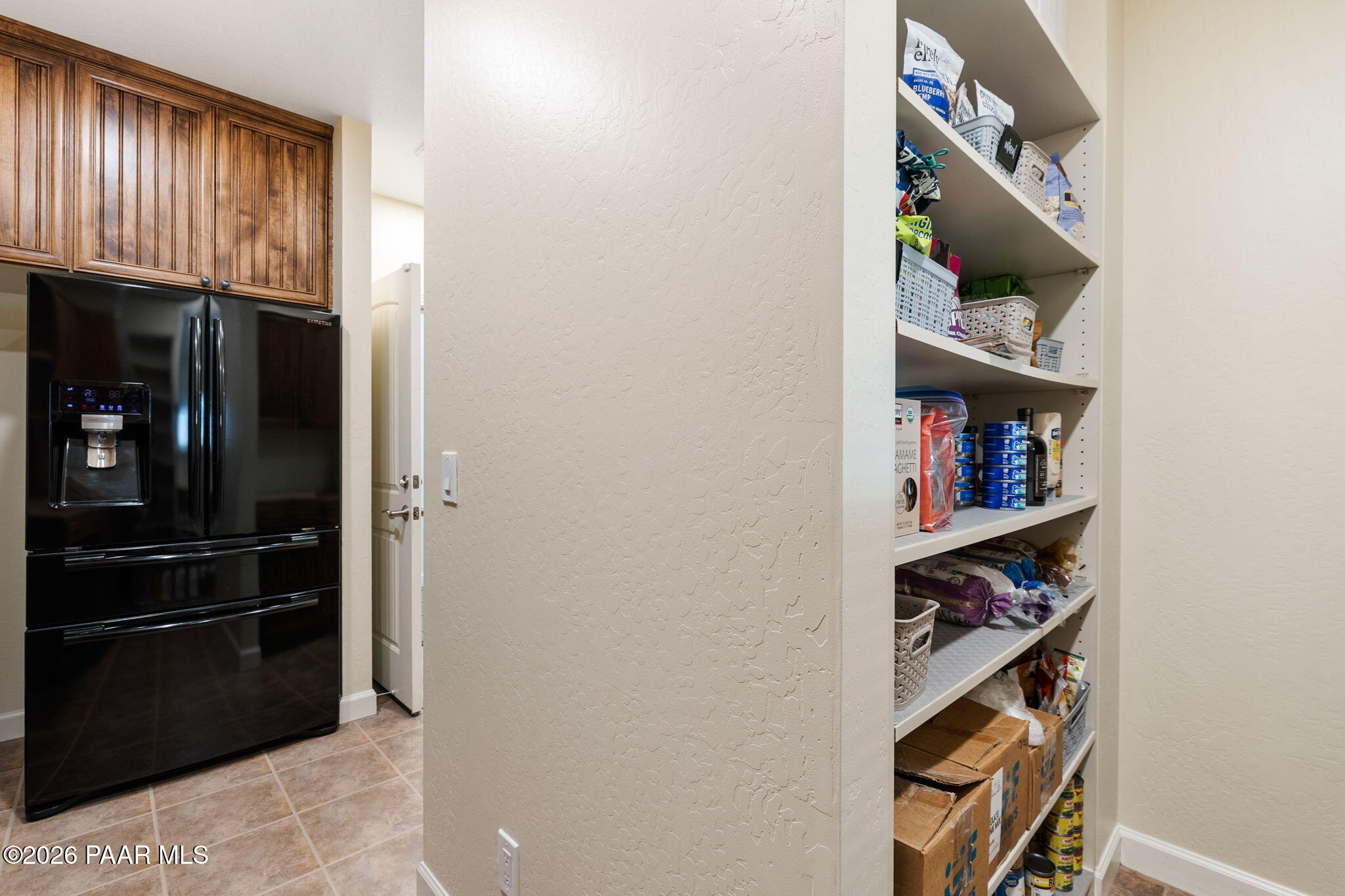 8760 North Prescott Ridge Road Prescott Valley, AZ 86315 - Photo 29 of 84 35-Pantry to Kitchen