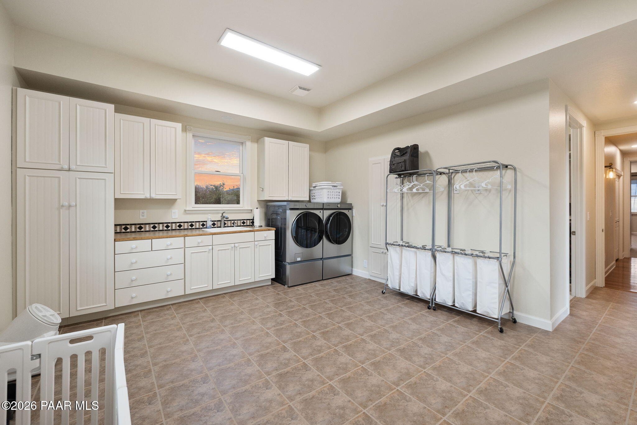 8760 North Prescott Ridge Road Prescott Valley, AZ 86315 - Photo 62 of 84 69-Laundry Room (1)