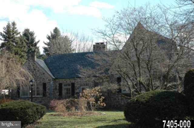 164 Springdale Road York, PA 17403 - Photo 1 of 9 Gallery Image 1