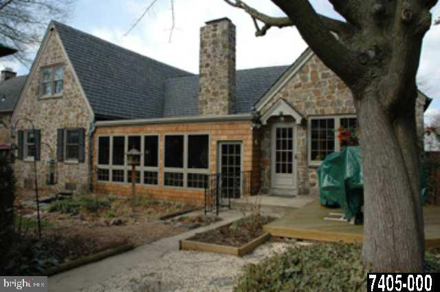 164 Springdale Road York, PA 17403 - Photo 2 of 9 Gallery Image 2