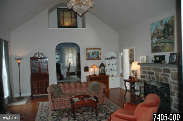 164 Springdale Road York, PA 17403 - Photo 8 of 9 Gallery Image 8